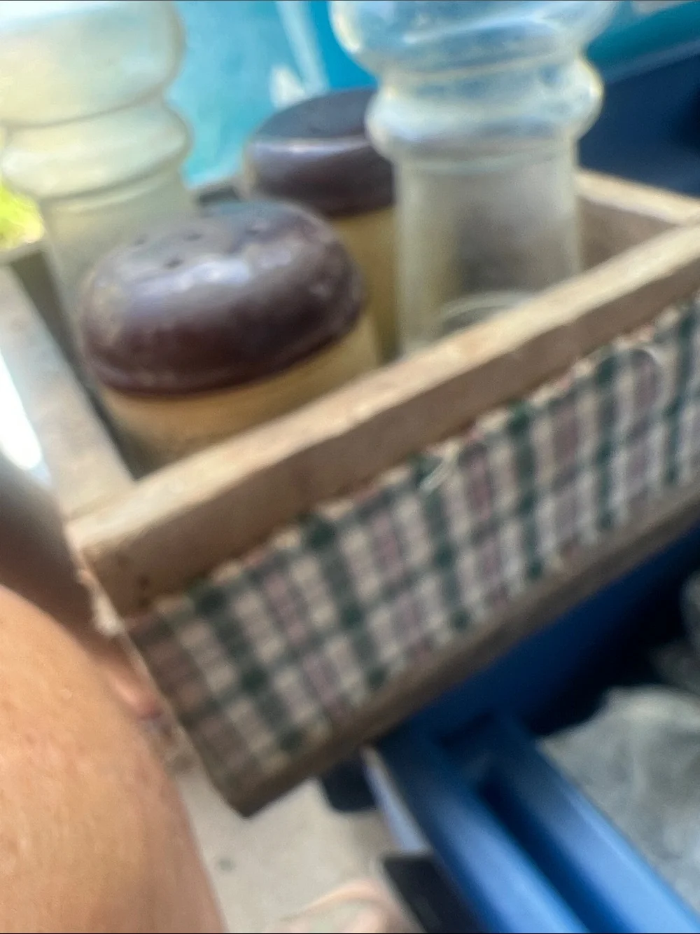N/A wooden box